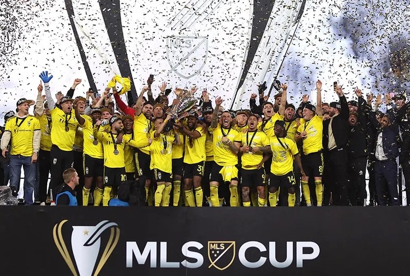 HLV Wilfried Nancy nhận giải MLS Coach of the Year sau khi đưa Columbus Crew lên ngôi vô địch MLS Cup 2023